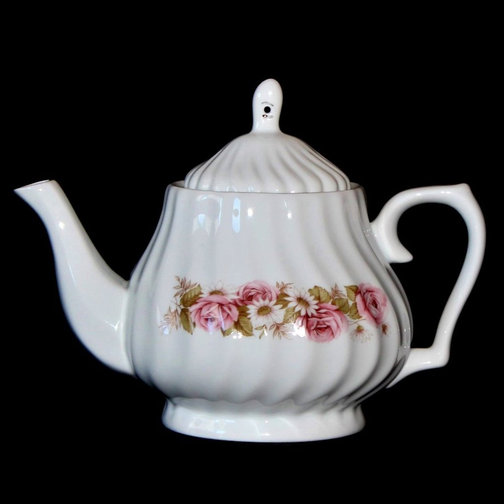Royal Oak Wild Pink Roses with Daisies Teapot | Vintage Royal Oak Tea Pot